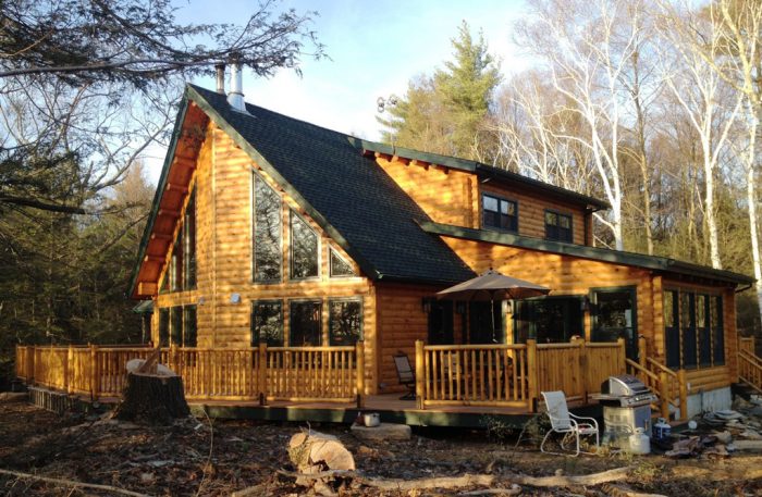 5 years and a Woodmaster — FAMILY BUILDS THEIR OWN EXTRAORDINARY OFF-THE-GRID HOME